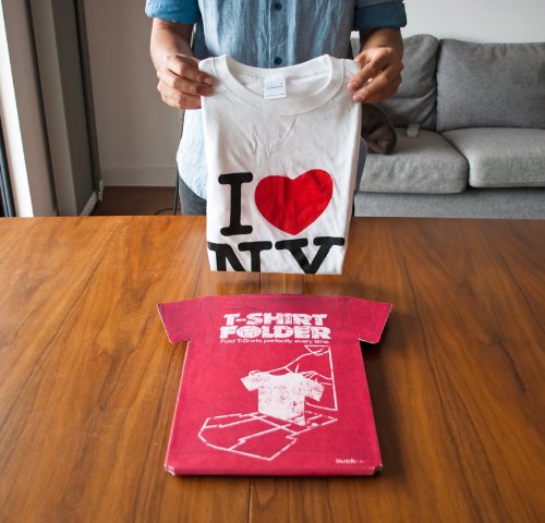 T-Shirt Folding Aid