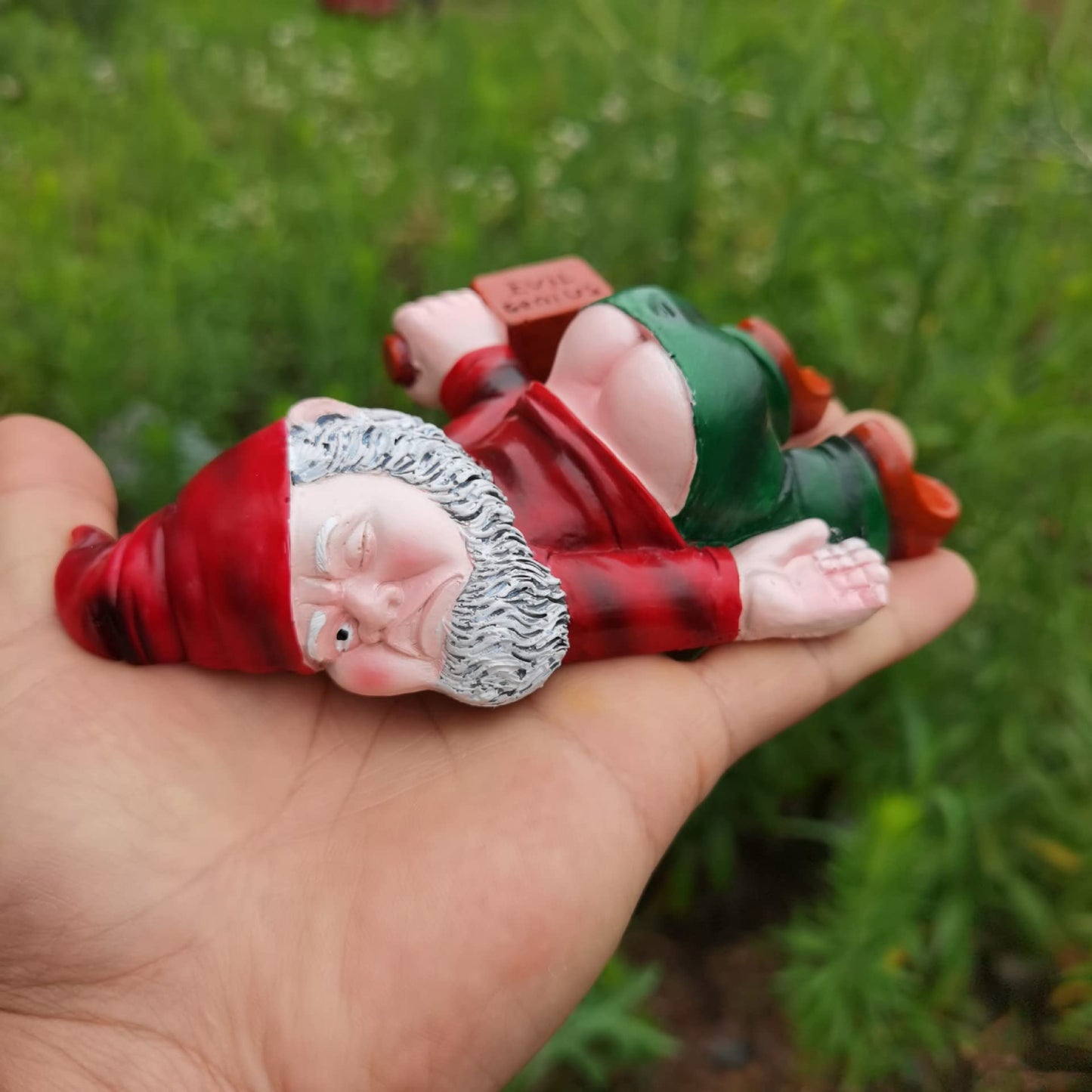 Funny Garden Gnome Statue - 5.9" Red